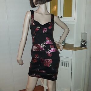NWT Floral Print Bodycon Dress